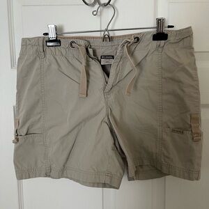 Columbia Men's Beige Cargo Shorts